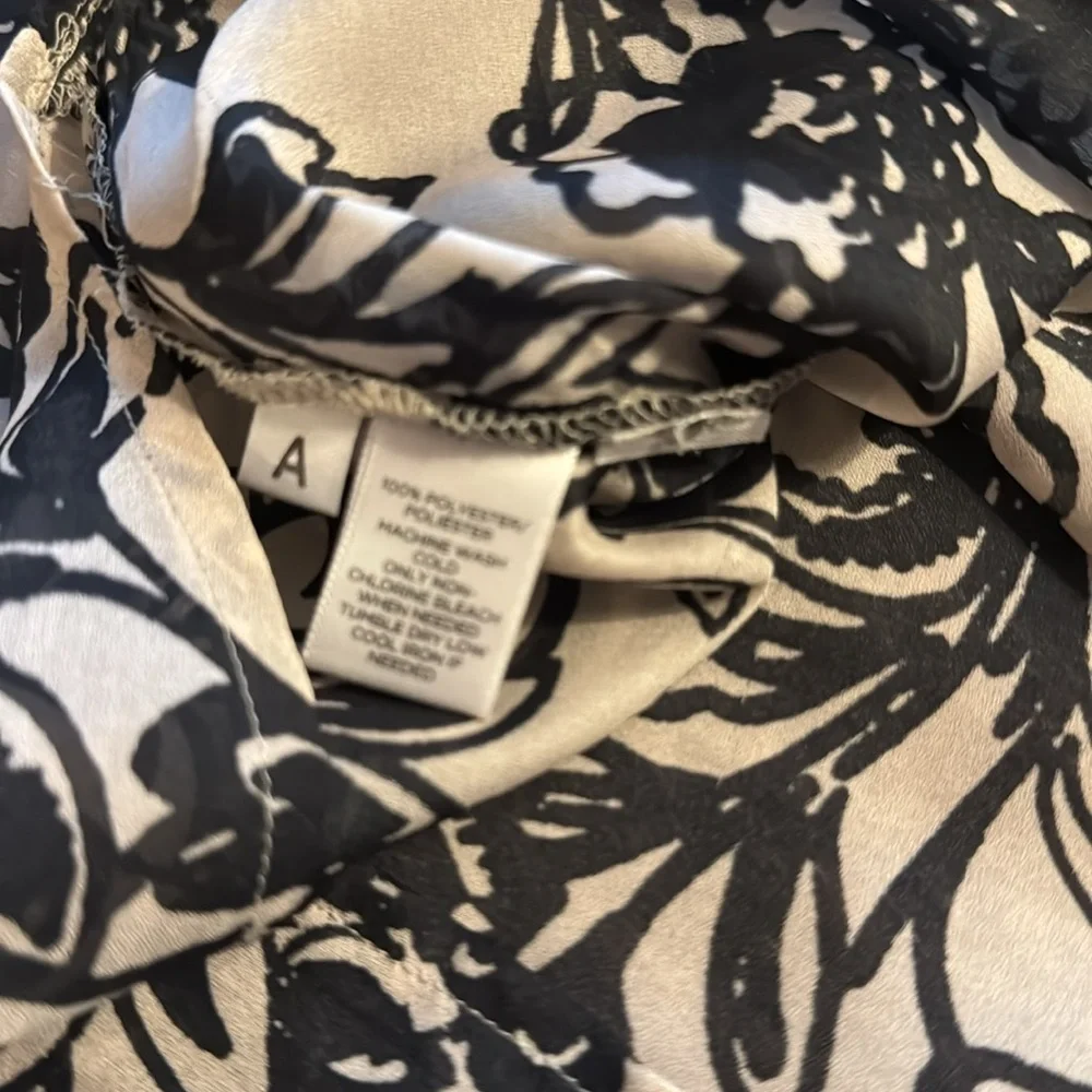 Loft Blouse - Picture 5 of 5